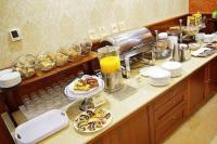 Desayuno buffet - Hotel Gold Wine & Dine Buda Budapest Desayuno buffet - Hotel Gold Wine & Dine Buda Budapest